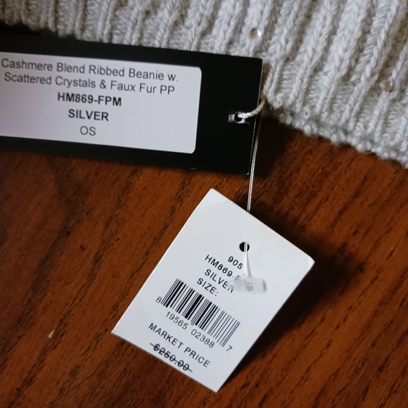 - Carolyn Rowan Ribbed Cashmere-Blend Beanie w Crystals and Faux Fur Pom P… - Picture 4 of 4